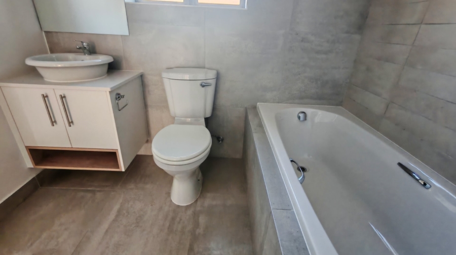 3 Bedroom Property for Sale in Mooikloof Country Estate Western Cape